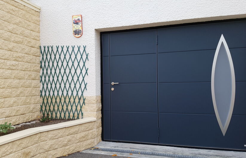 Rénovation d'une porte de garage à Saint Matthieu de Tréviers