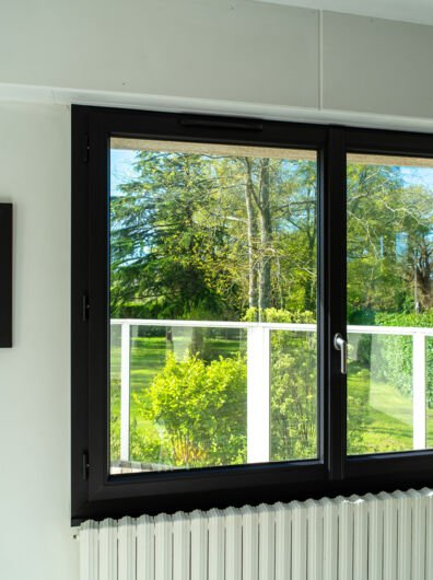 Rénovation d'une fenêtre en fibre de verre à Baillargues